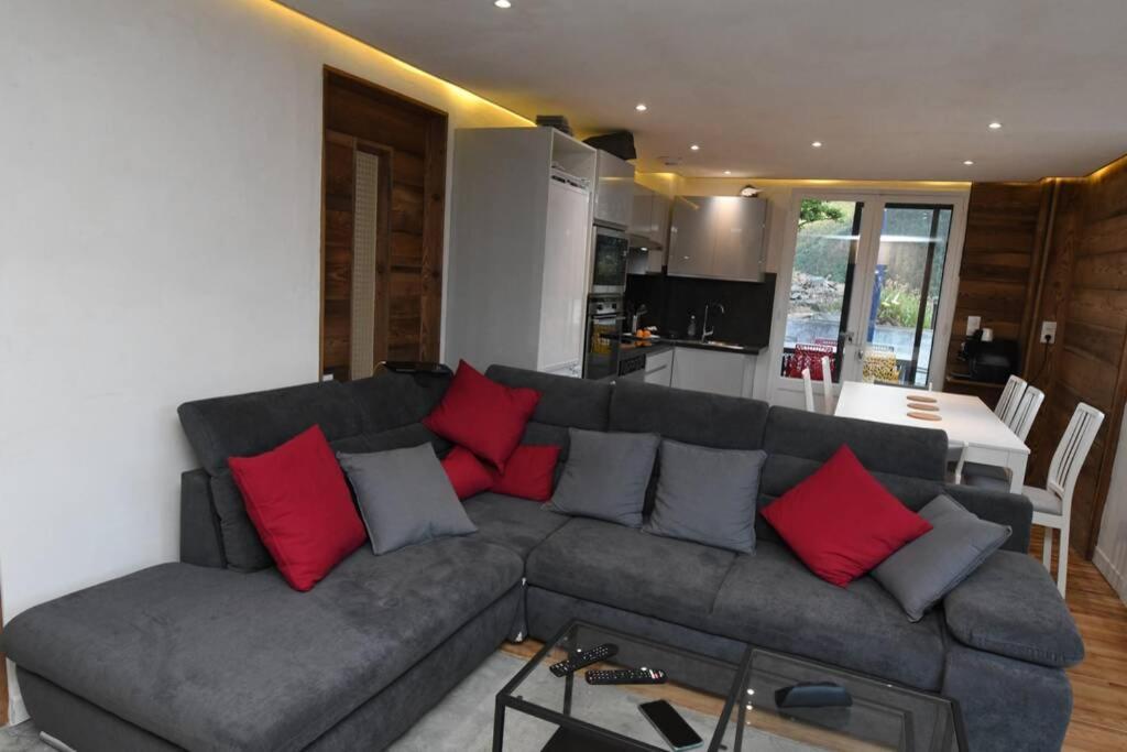 Logement Renove Avec Vue Panoramique La Saussaz Luaran gambar