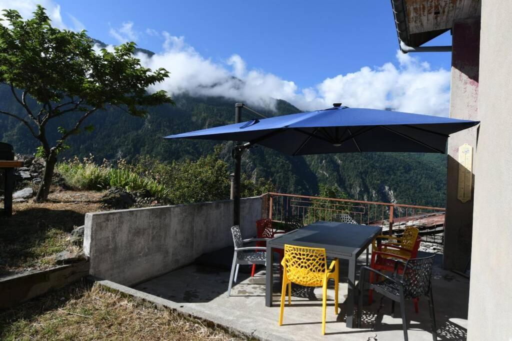 Logement Renove Avec Vue Panoramique La Saussaz Luaran gambar