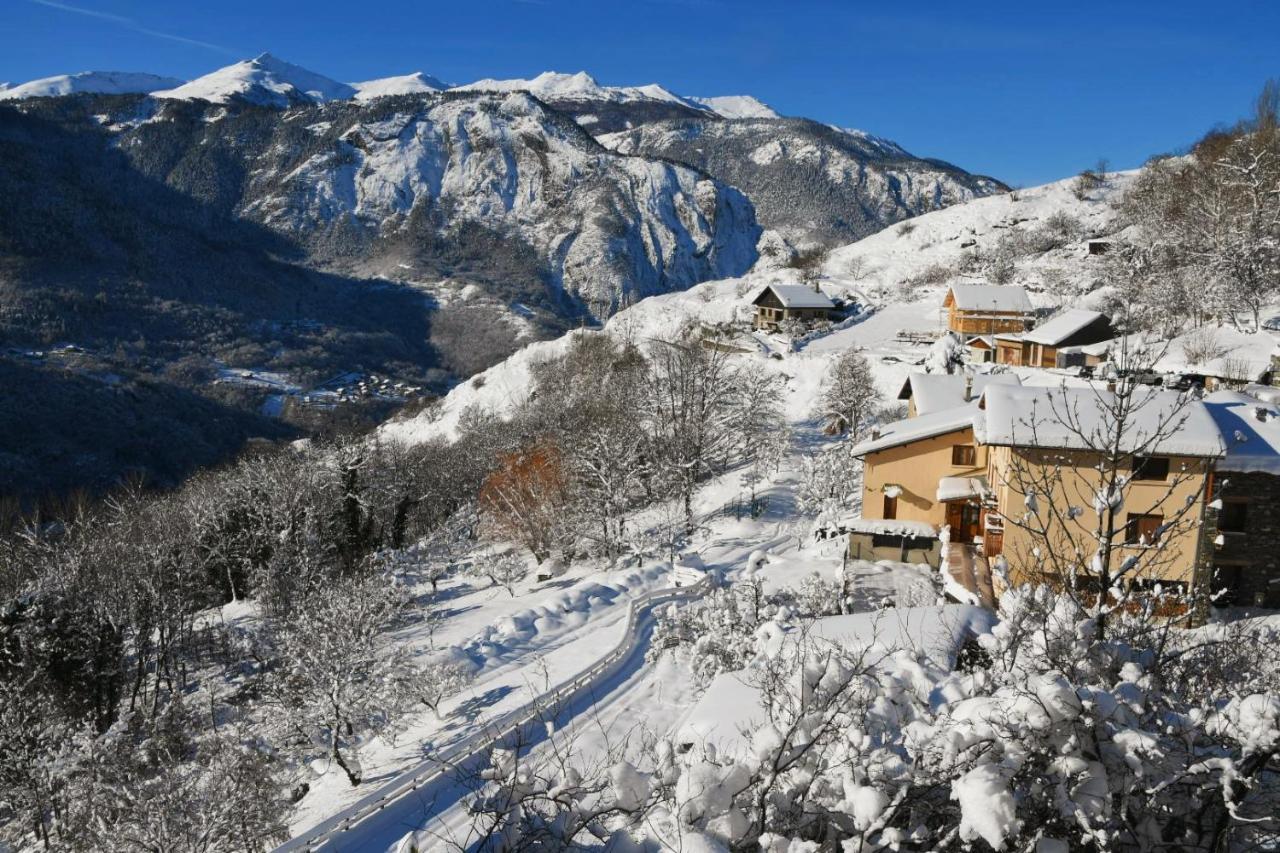 Logement Renove Avec Vue Panoramique La Saussaz Luaran gambar