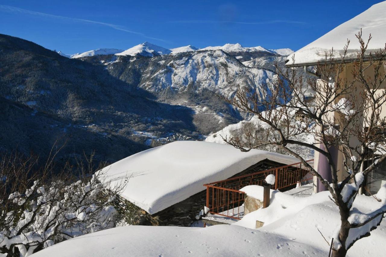 Logement Renove Avec Vue Panoramique La Saussaz Luaran gambar